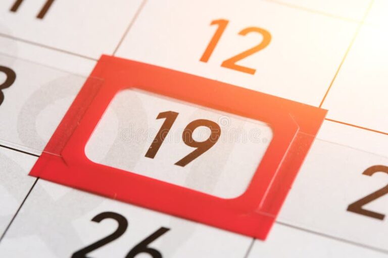 calendario con dias resaltados en rojo