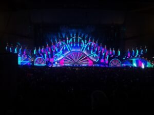 escenario iluminado festival de vina del mar