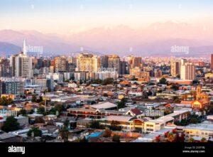 panoramica urbana de santiago al amanecer