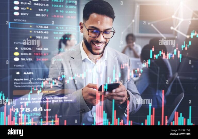 persona comprando acciones con grafica financiera