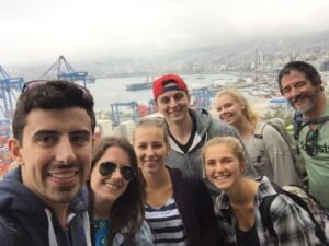 personas buscando empleo en chile urbano