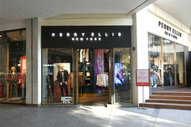tienda perry ellis fachada parque arauco santiago