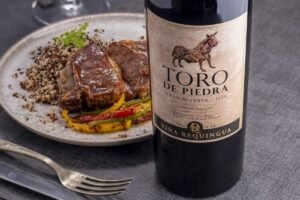 vinedo toro de piedra atardecer chile