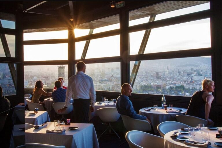 Cuál es la experiencia de comer en Restaurante Mirador Alto Las Condes